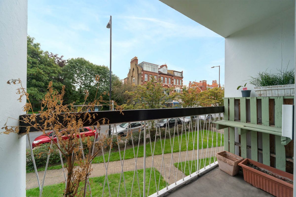 W-BALCONY-1-1200×798-1