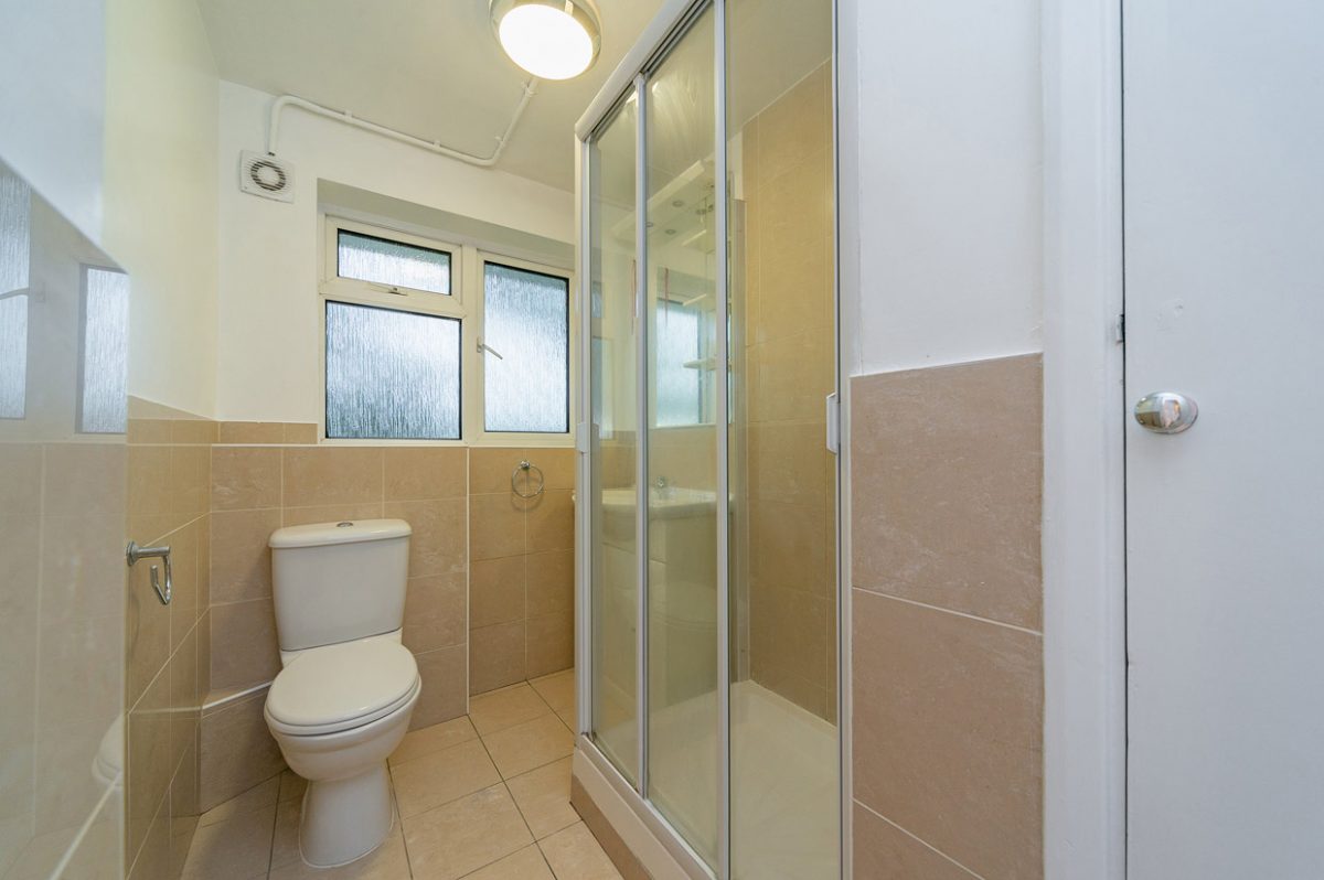 W-BATHROOM-1-1200×798-1