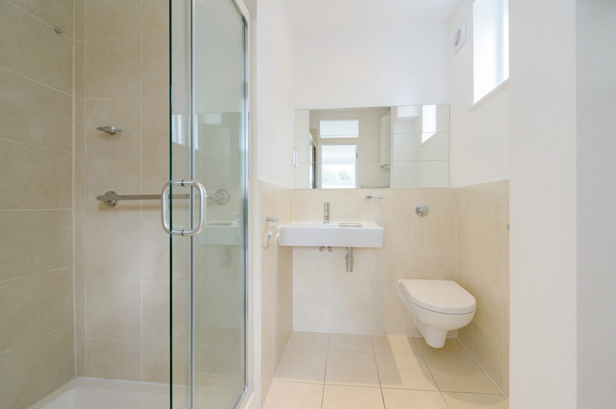W-BATHROOM-1-2-1200×798-2